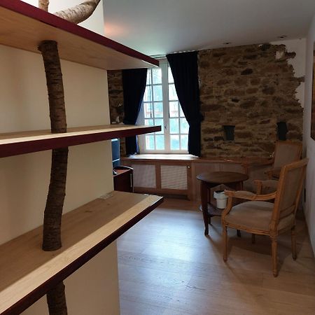 Le Vieux Moulin Bed & Breakfast Goudelin Bilik gambar
