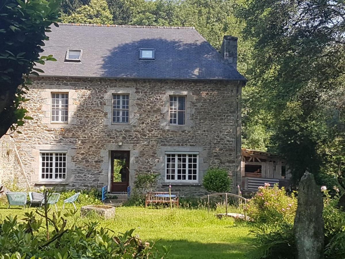 Le Vieux Moulin Bed & Breakfast Goudelin Luaran gambar