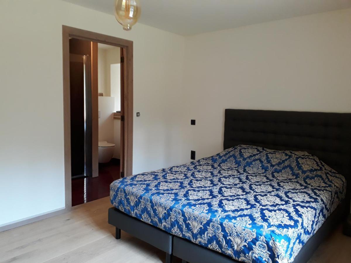 Le Vieux Moulin Bed & Breakfast Goudelin Luaran gambar