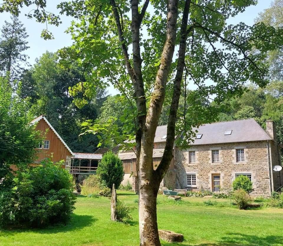 Le Vieux Moulin Bed & Breakfast Goudelin Luaran gambar