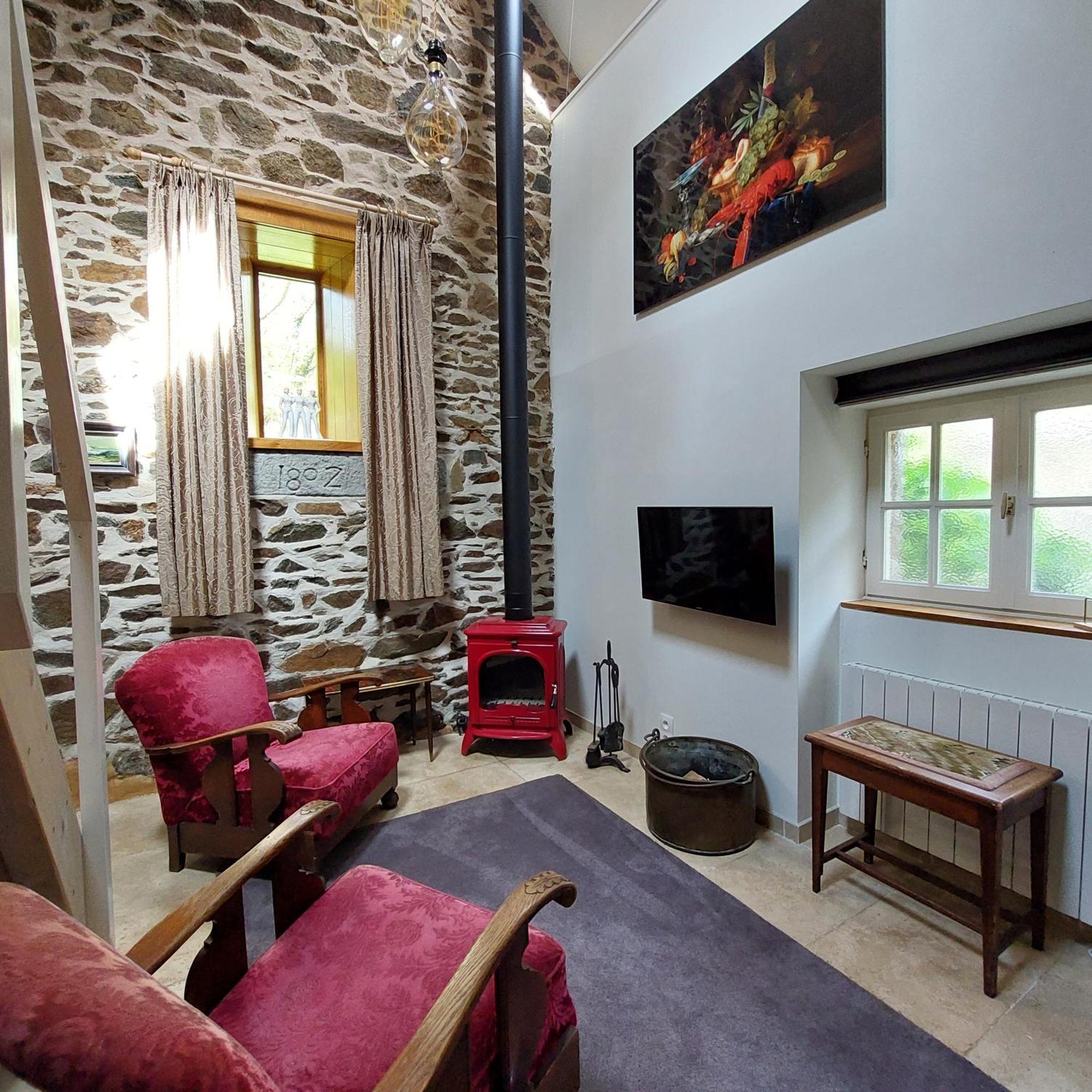 Le Vieux Moulin Bed & Breakfast Goudelin Bilik gambar